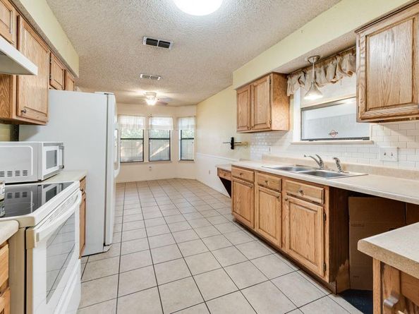 9017  Butterwick  , Fort Worth Texas 76134