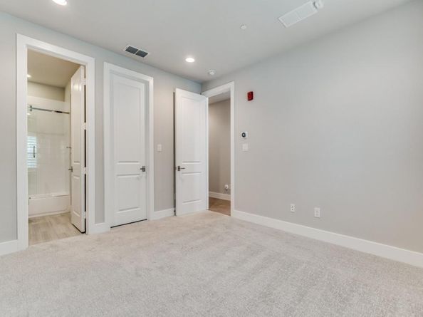7700  Eastern Avenue  206, Dallas Texas 75209