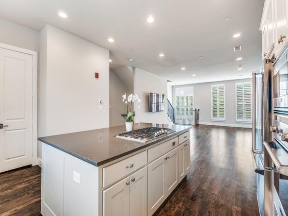 7700  Eastern Avenue  206, Dallas Texas 75209