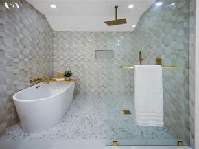 6029  Daven Oaks Drive , Dallas Texas 75248