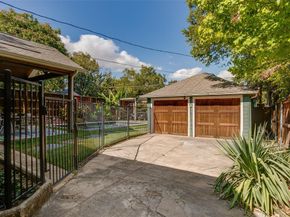2511 W 10th Street , Dallas Texas 75211