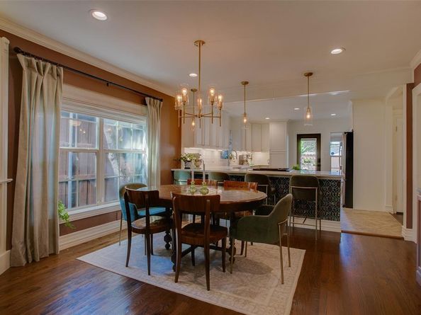 2511 W 10th Street , Dallas Texas 75211
