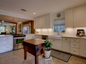 2511 W 10th Street , Dallas Texas 75211