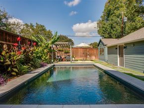 2511 W 10th Street , Dallas Texas 75211