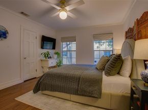 2511 W 10th Street , Dallas Texas 75211