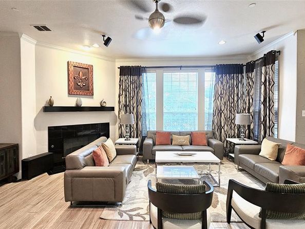 1153  Pedernales Trail , Irving Texas 75063