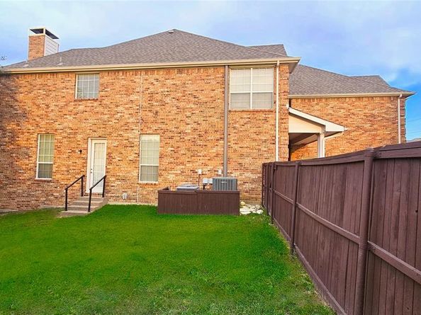 1153  Pedernales Trail , Irving Texas 75063