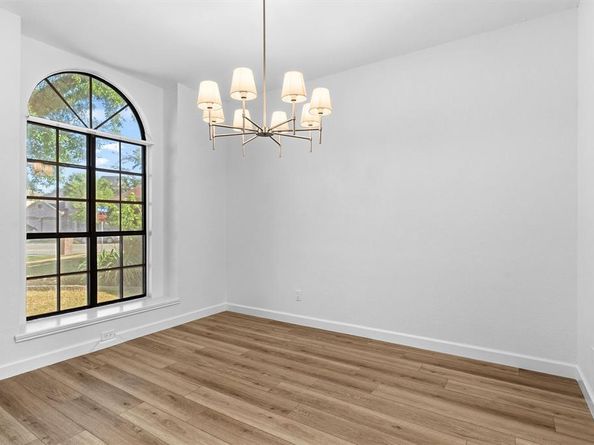 1712  Rockdale Drive , Arlington Texas 76018