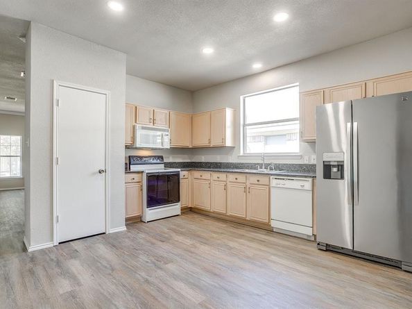 7452  Blackthorn Drive , Fort Worth Texas 76137