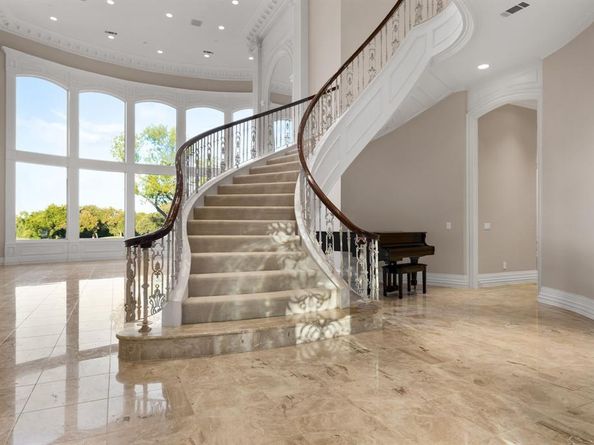 5501  Saint Andrews Court , Plano Texas 75093