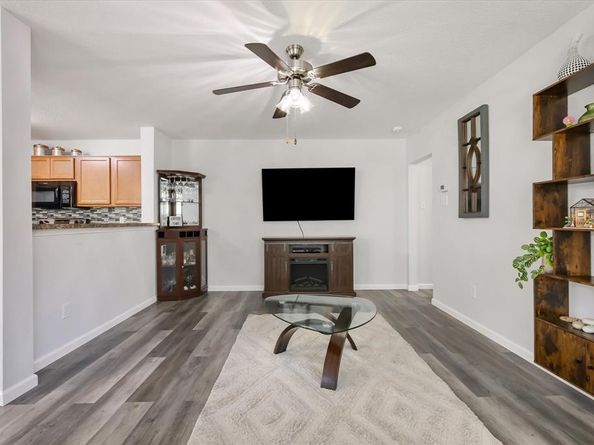10718  Edgewest Terrace , Fort Worth Texas 76108