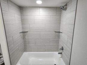 810 N Jester Avenue , Dallas Texas 75211