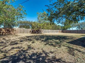 305  Apache Drive , Glenn Heights Texas 75154