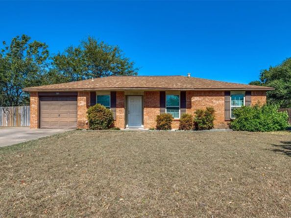 305  Apache Drive , Glenn Heights Texas 75154