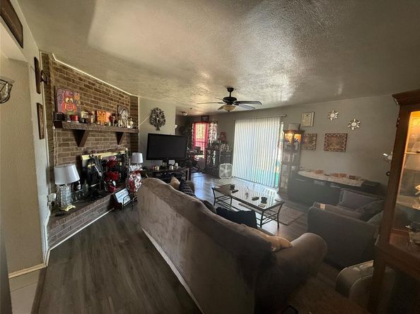 1535  Clearbrook Street , Lancaster Texas 75134