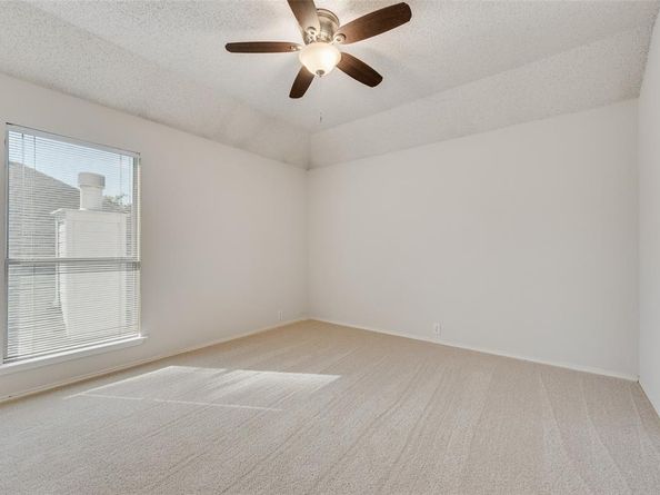 904  Lake Bluff Drive , Lake Dallas Texas 75065
