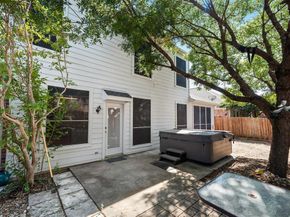 904  Lake Bluff Drive , Lake Dallas Texas 75065