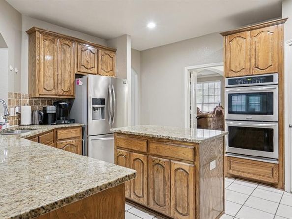4703  Enchanted Bay Boulevard , Arlington Texas 76016