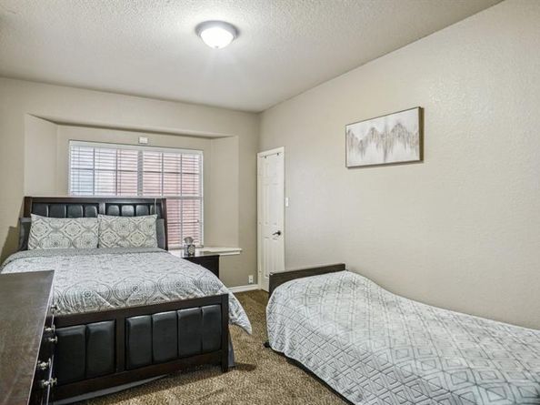4703  Enchanted Bay Boulevard , Arlington Texas 76016