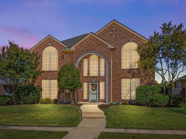 2115  Alto Avenue , Carrollton Texas 75007