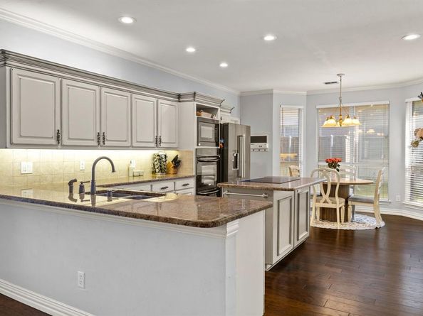 2115  Alto Avenue , Carrollton Texas 75007