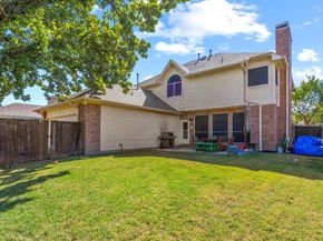 2115  Alto Avenue , Carrollton Texas 75007
