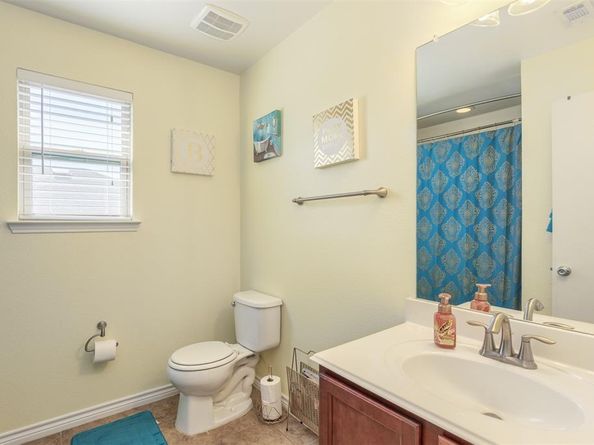 821  Glenndon Drive , Fort Worth Texas 76120