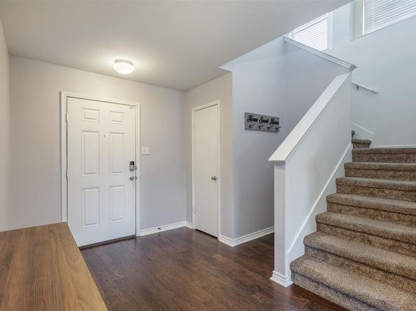 821  Glenndon Drive , Fort Worth Texas 76120