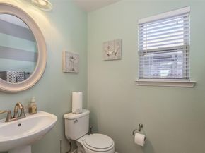 821  Glenndon Drive , Fort Worth Texas 76120