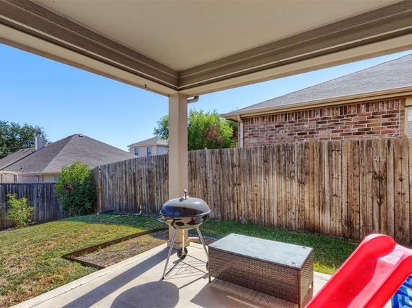 821  Glenndon Drive , Fort Worth Texas 76120