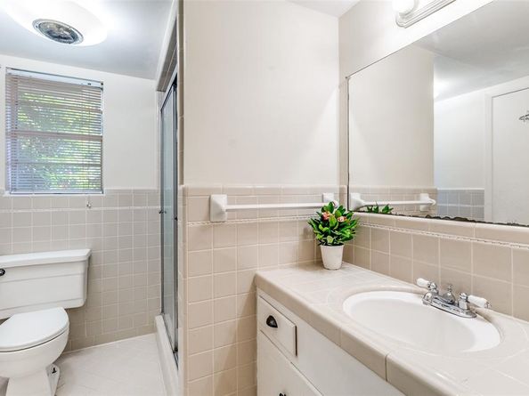 8060  Woodhue Road , Dallas Texas 75228