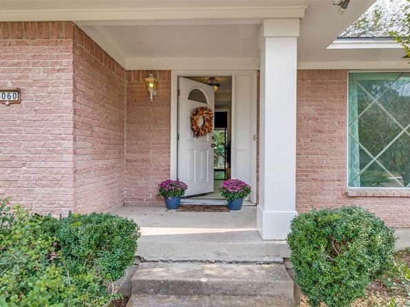 8060  Woodhue Road , Dallas Texas 75228