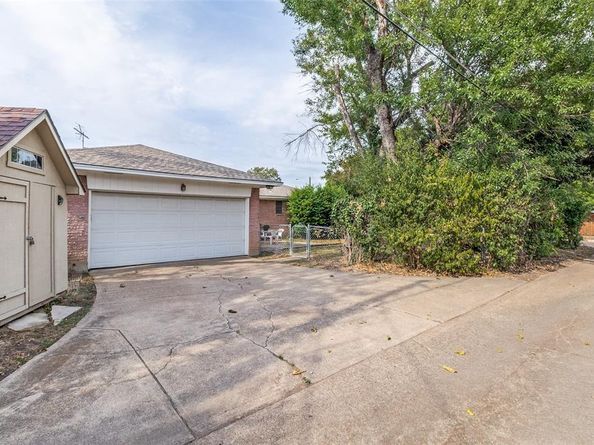 8060  Woodhue Road , Dallas Texas 75228