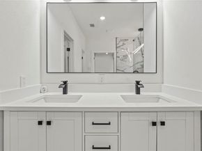 3704  Penelope Street , Dallas Texas 75210