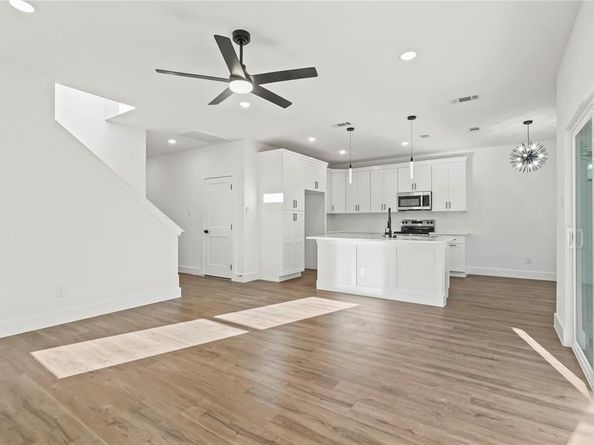 3704  Penelope Street , Dallas Texas 75210