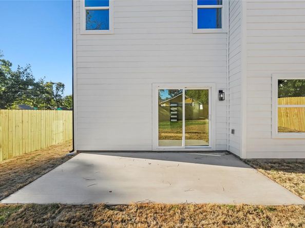 3704  Penelope Street , Dallas Texas 75210