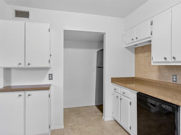 5014 N Hall Street , Dallas Texas 75235