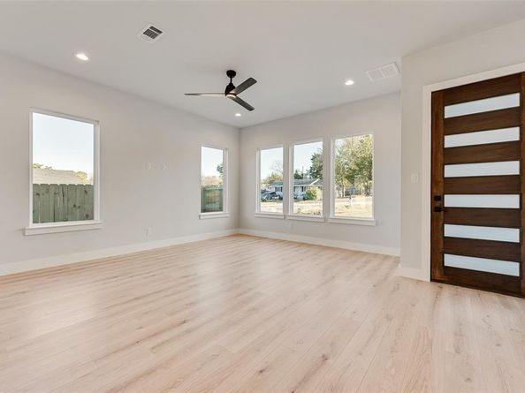 2515  Fatima Avenue , Dallas Texas 75241