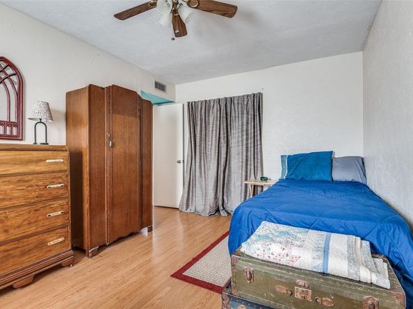 7430  Cloverglen Drive , Dallas Texas 75249