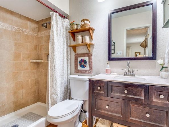 7430  Cloverglen Drive , Dallas Texas 75249
