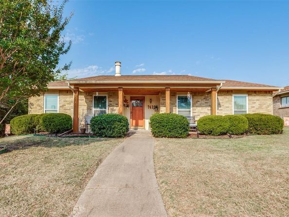 7430  Cloverglen Drive , Dallas Texas 75249