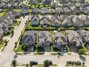 1305  Mary Horn Lane , Aubrey Texas 76227