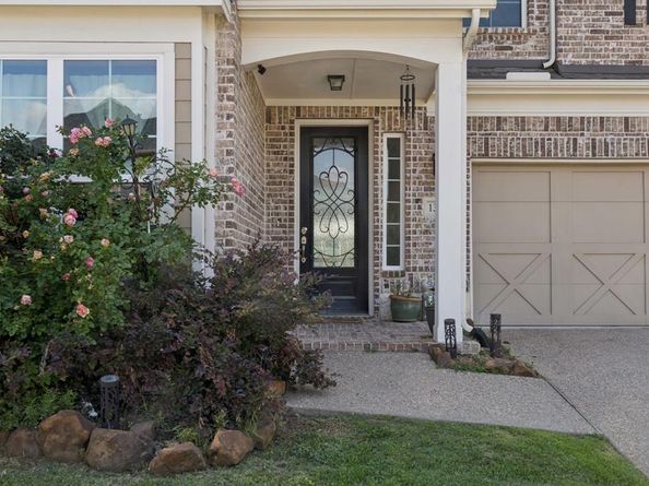 1305  Mary Horn Lane , Aubrey Texas 76227