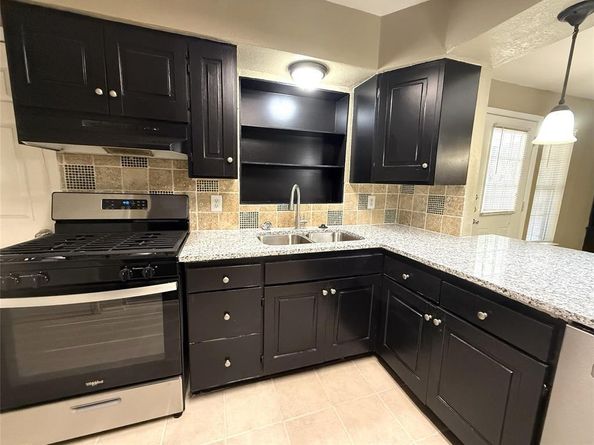 1905  Dorothy Drive , Grand Prairie Texas 75051