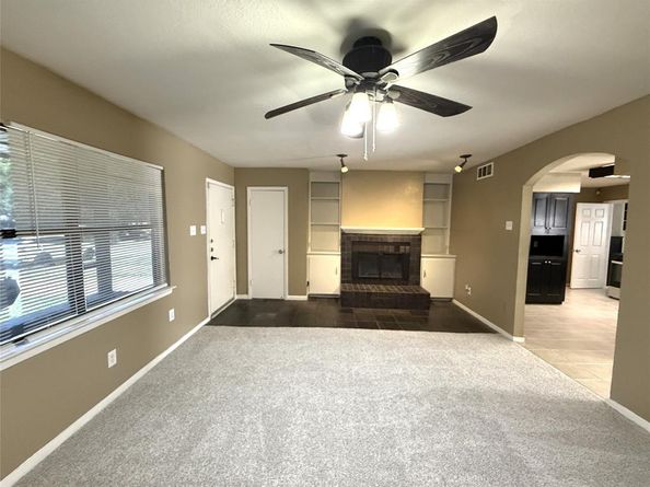 1905  Dorothy Drive , Grand Prairie Texas 75051