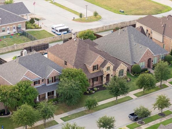 408  Water Bridge Drive , Lewisville Texas 75056