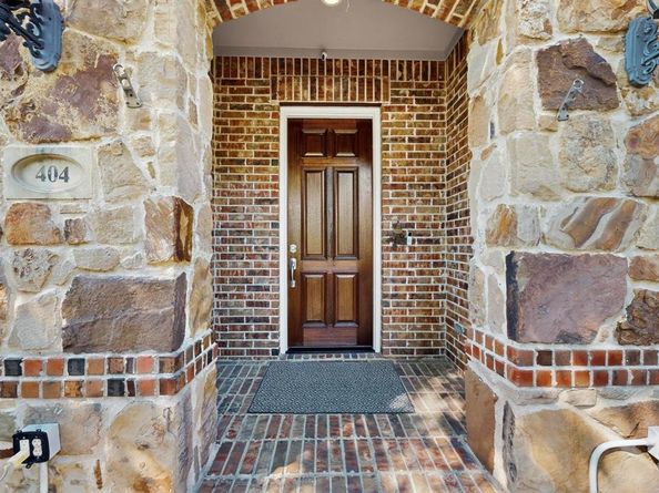 404  Broken Sword Drive , Lewisville Texas 75056