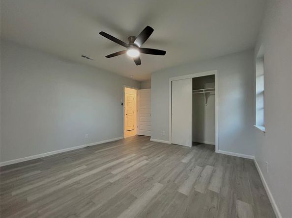 6927  Clearglen Drive , Dallas Texas 75232