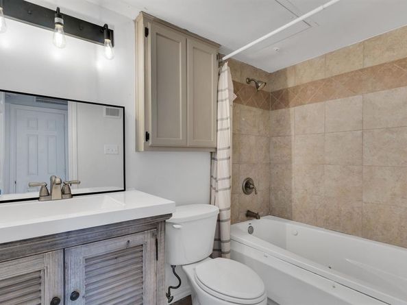 3206 S Fielder Road  209, Arlington Texas 76015
