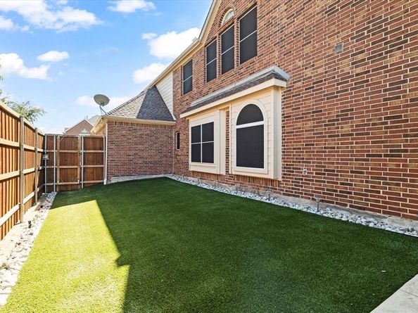 820  Twin Buttes Drive , Prosper Texas 75078
